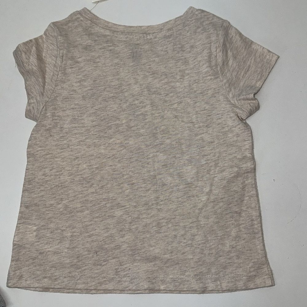 🔥GAP  Short Sleeve Tee with Graphic Sz 2 new - Picture 3 of 4